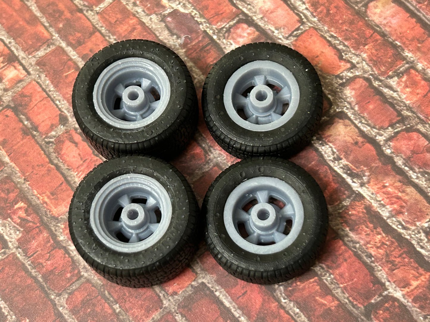 15-Inch 1967 Pontiac Rallye 2 wheels w/ wide rear tires