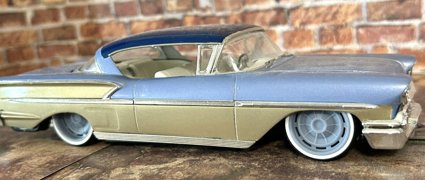 22-Inch Raceline Impala w/Whitewalls
