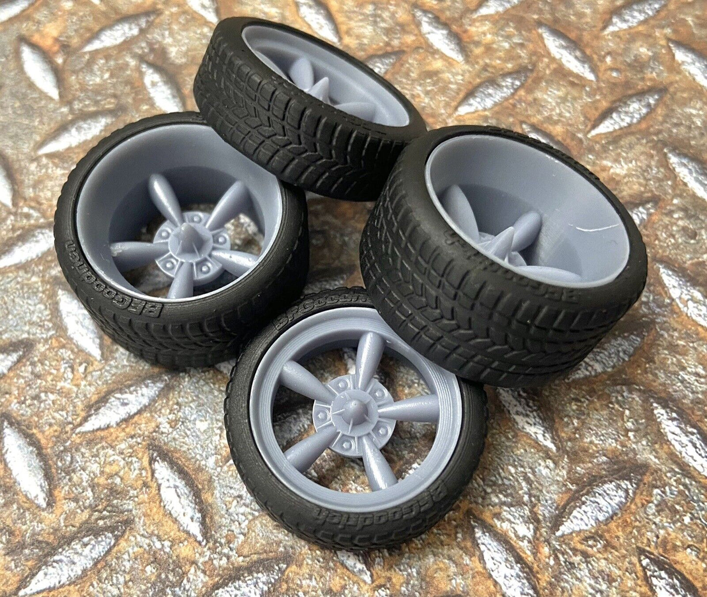 Astro Supreme (Wide Rears)