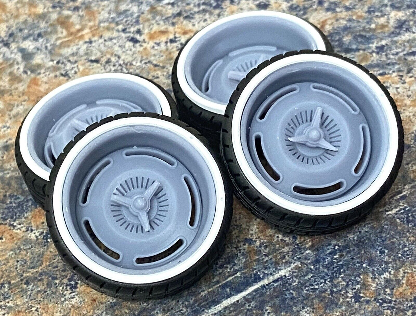 22-Inch Raceline Desperado w/Whitewalls