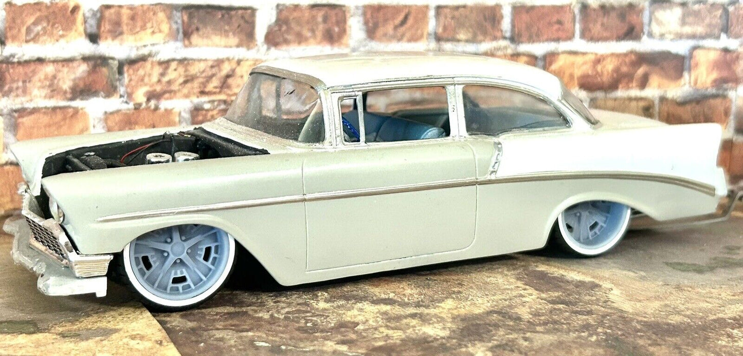 22-Inch Foose Gusset w/Whitewalls