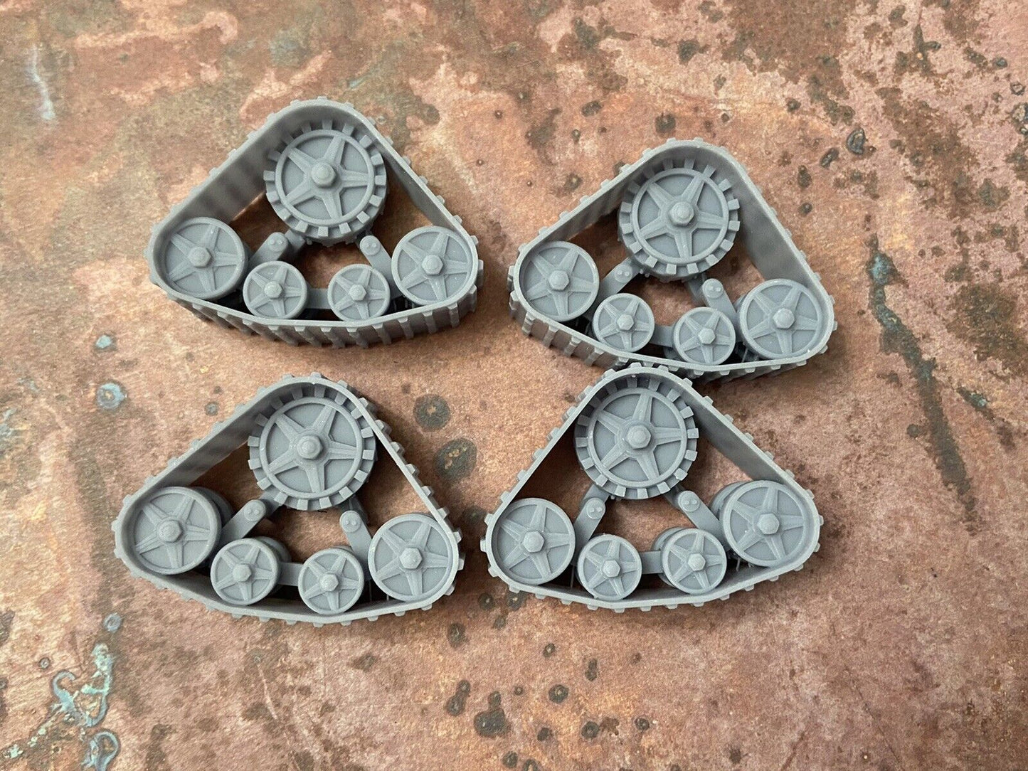 Small Tank Trax