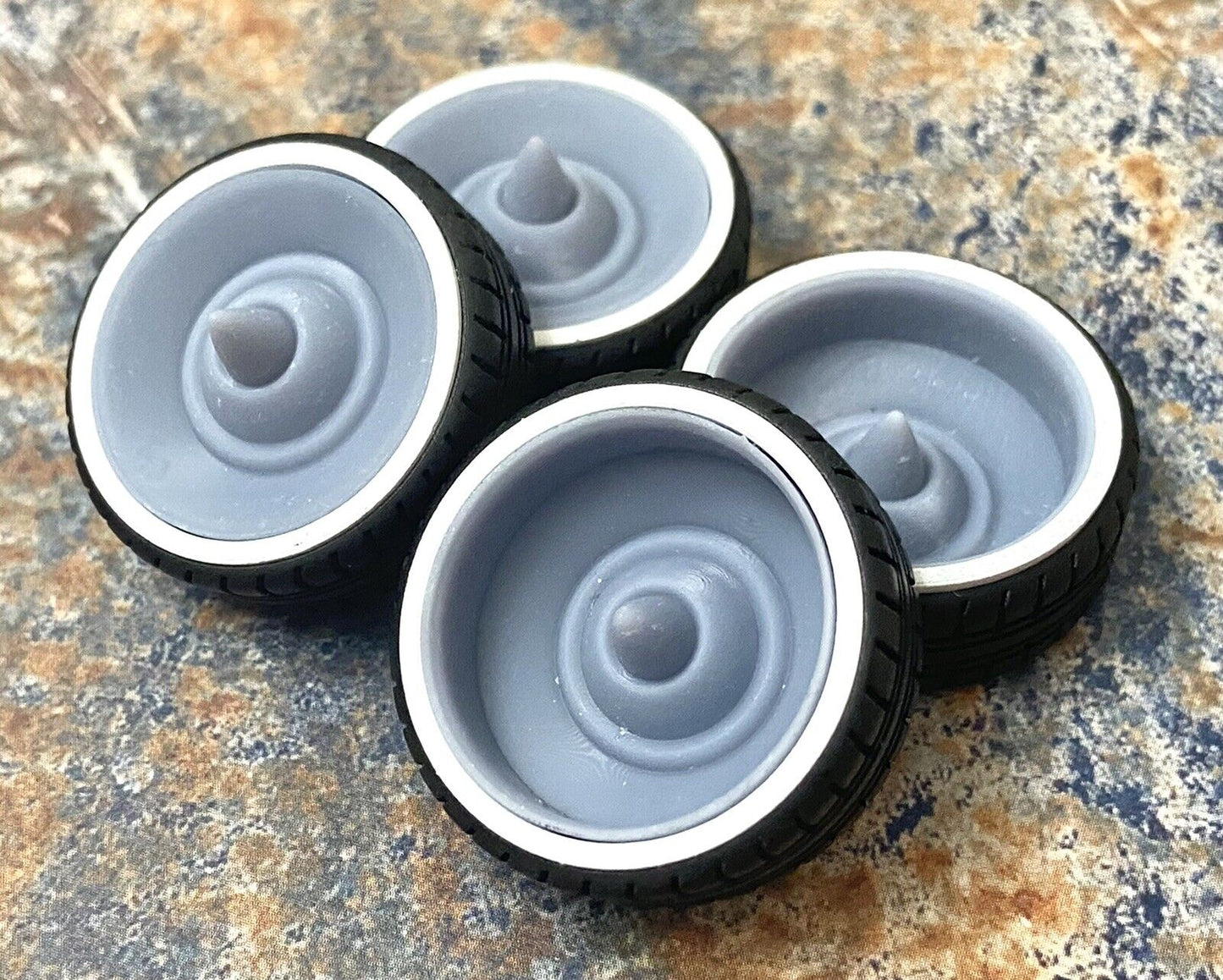 22-Inch Custom Sombrero w/Whitewalls