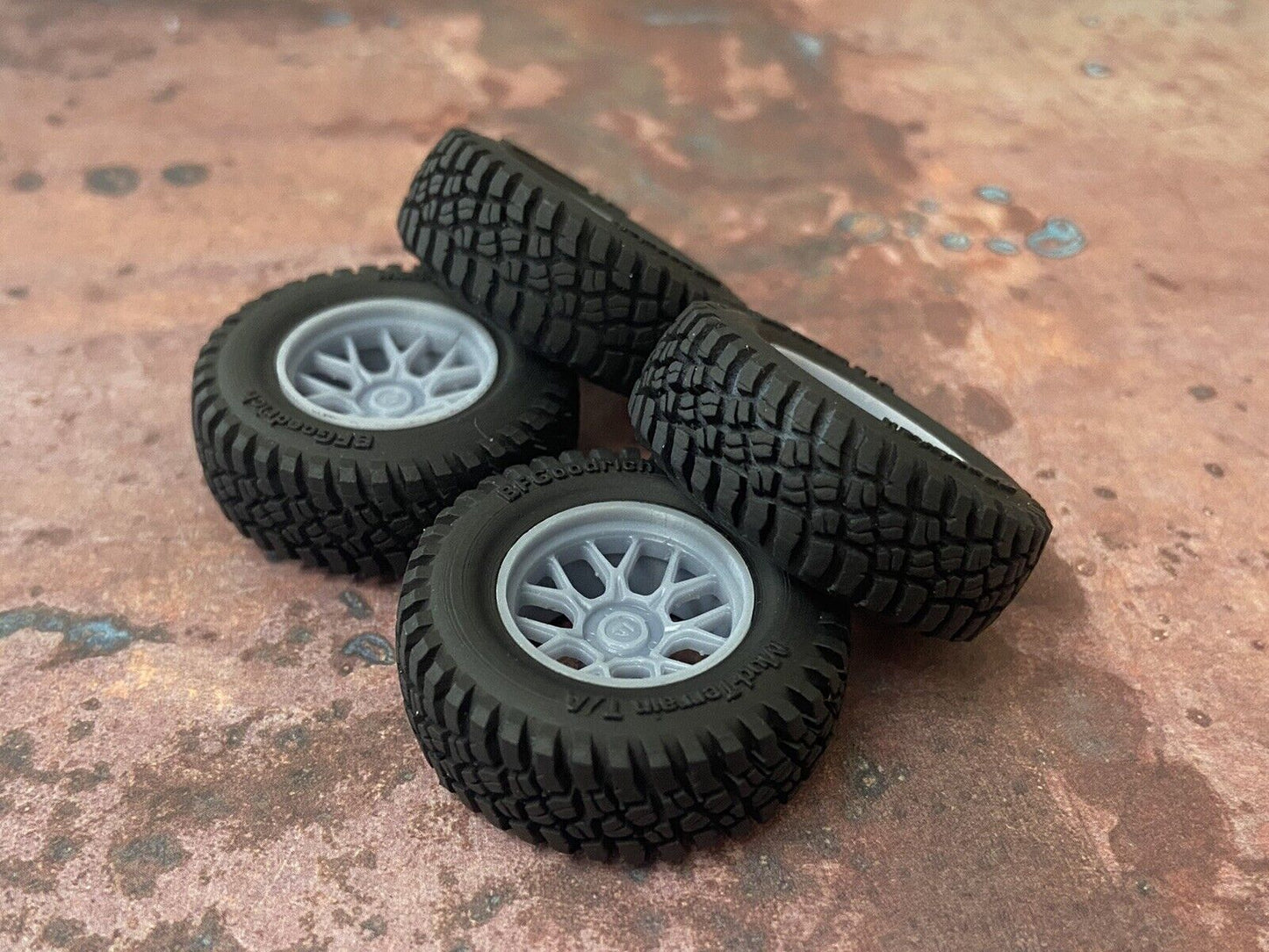 18-Inch "Tech" w/Offroad Tires