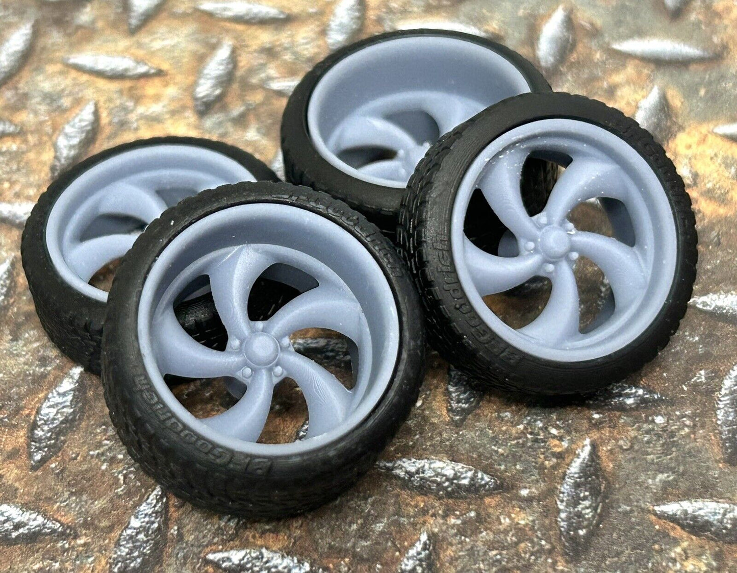 Twisted Torq Thrust (Wide Rears)