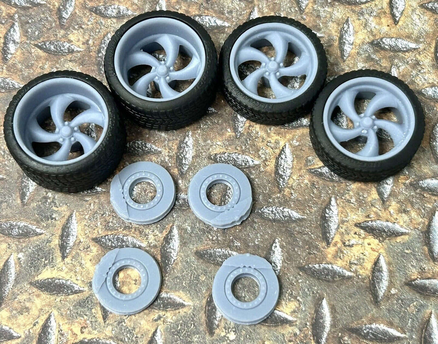 Twisted Torq Thrust (Wide Rears)