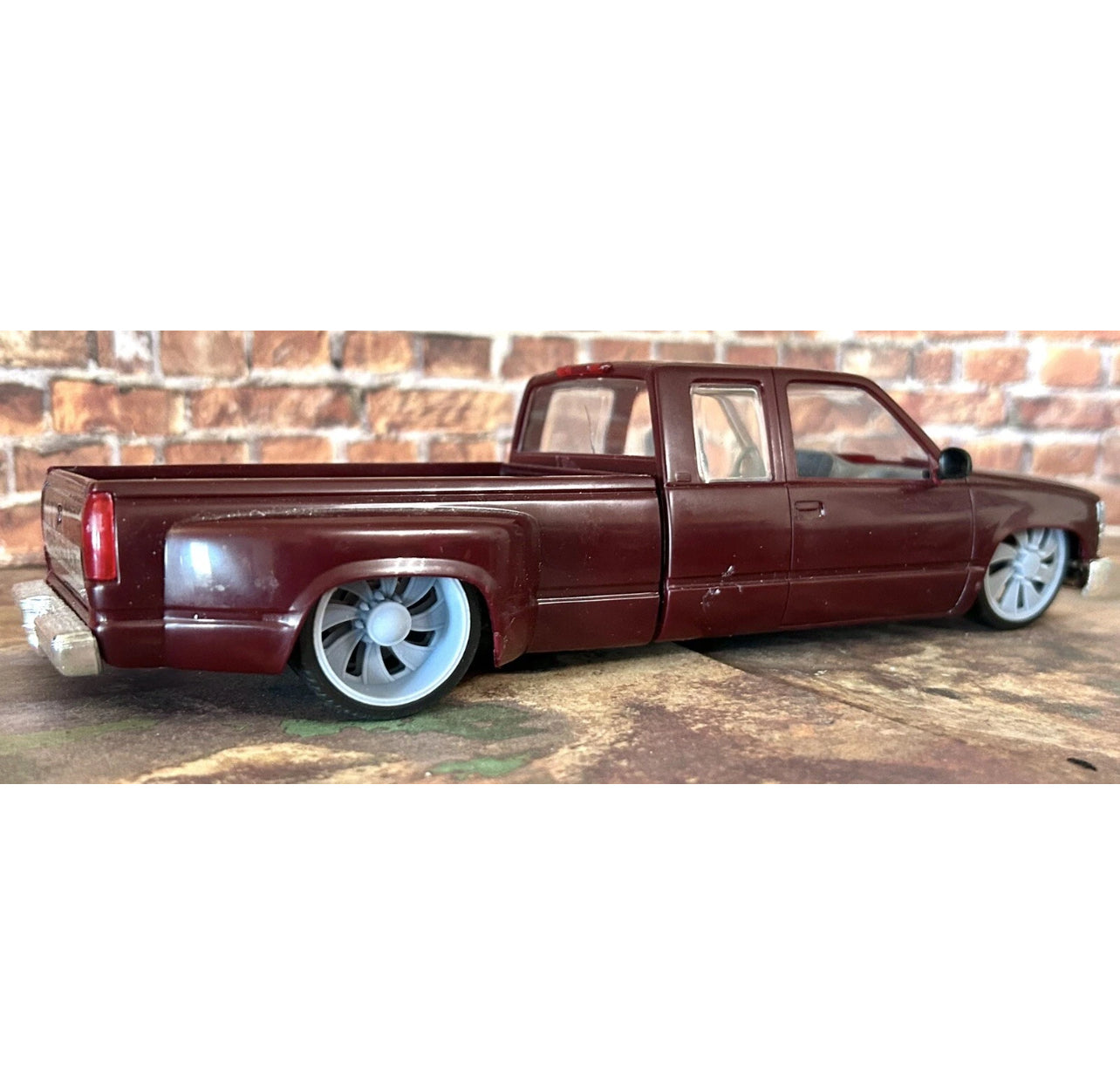 26-Inch "Intro Vista HD8" Dually Wheels