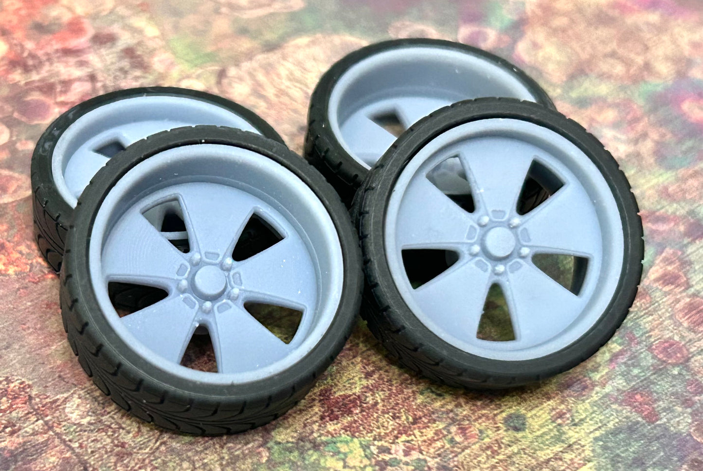 24-Inch US Mags Whittier