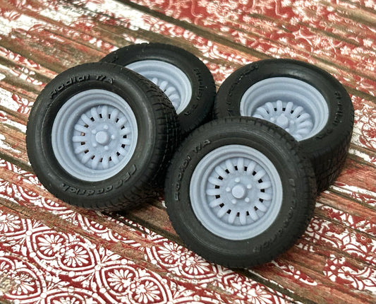 15-Inch Appliance Striker wheels w/ wide rear tires