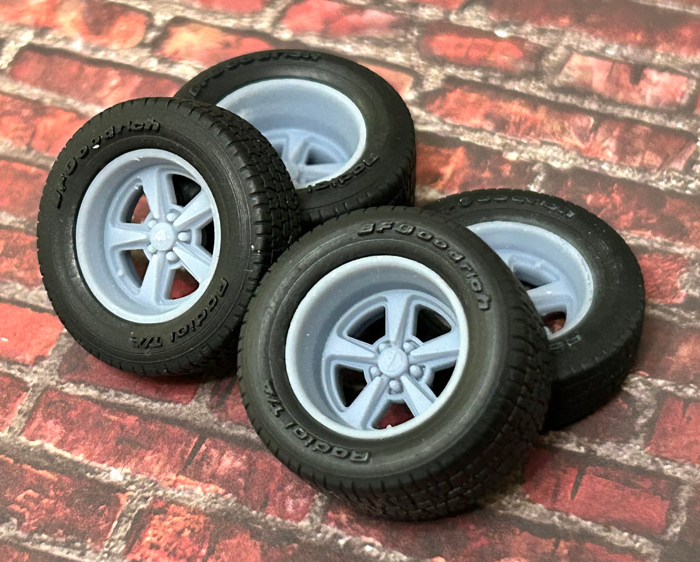 15-Inch 1967 Pontiac Rallye 2 wheels w/ wide rear tires