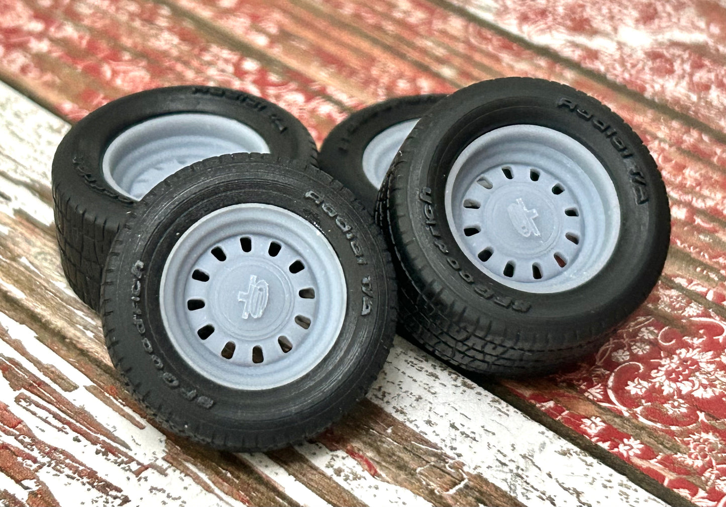 15-Inch Ford Torino GT w/ wide rear tires