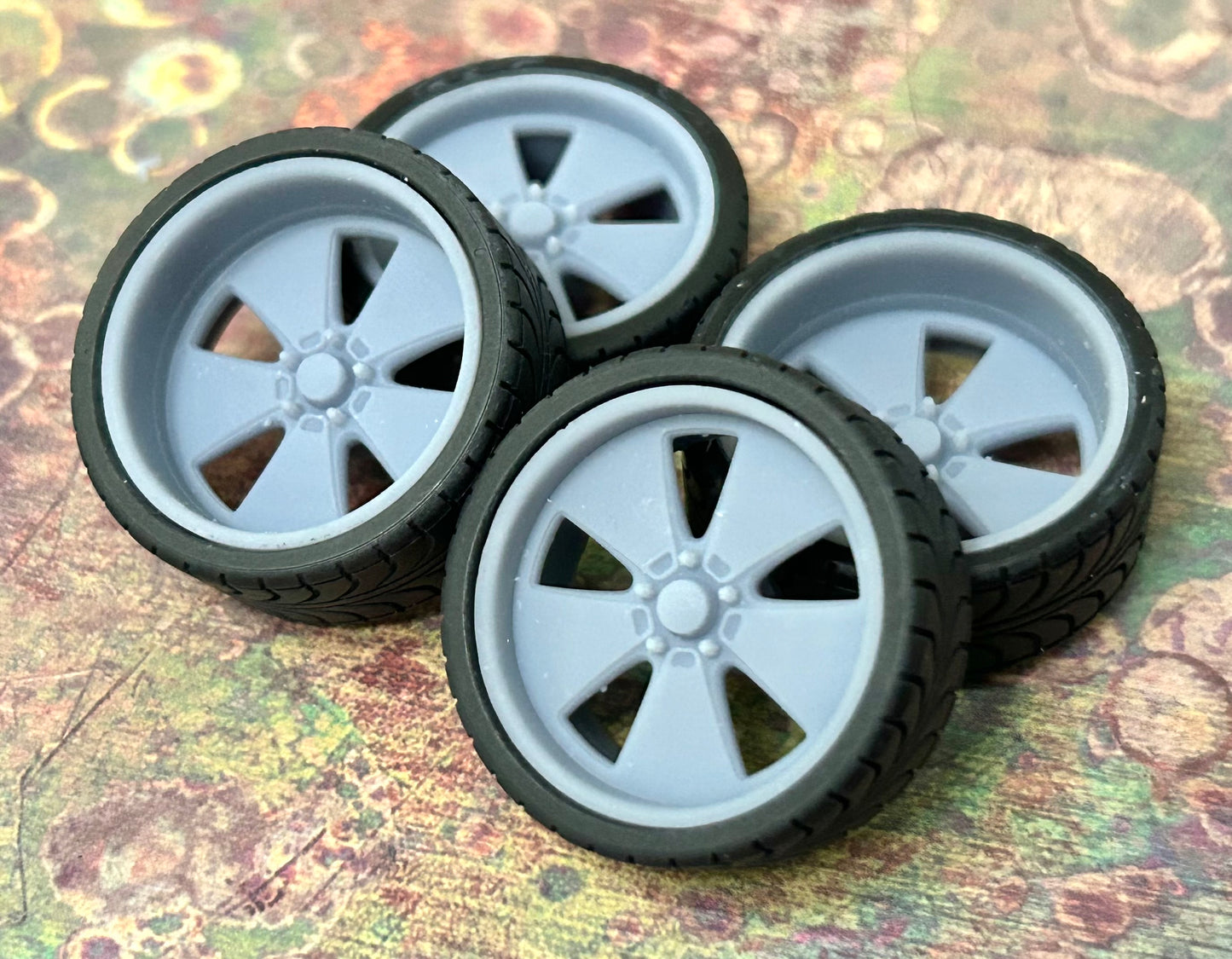 24-Inch US Mags Whittier