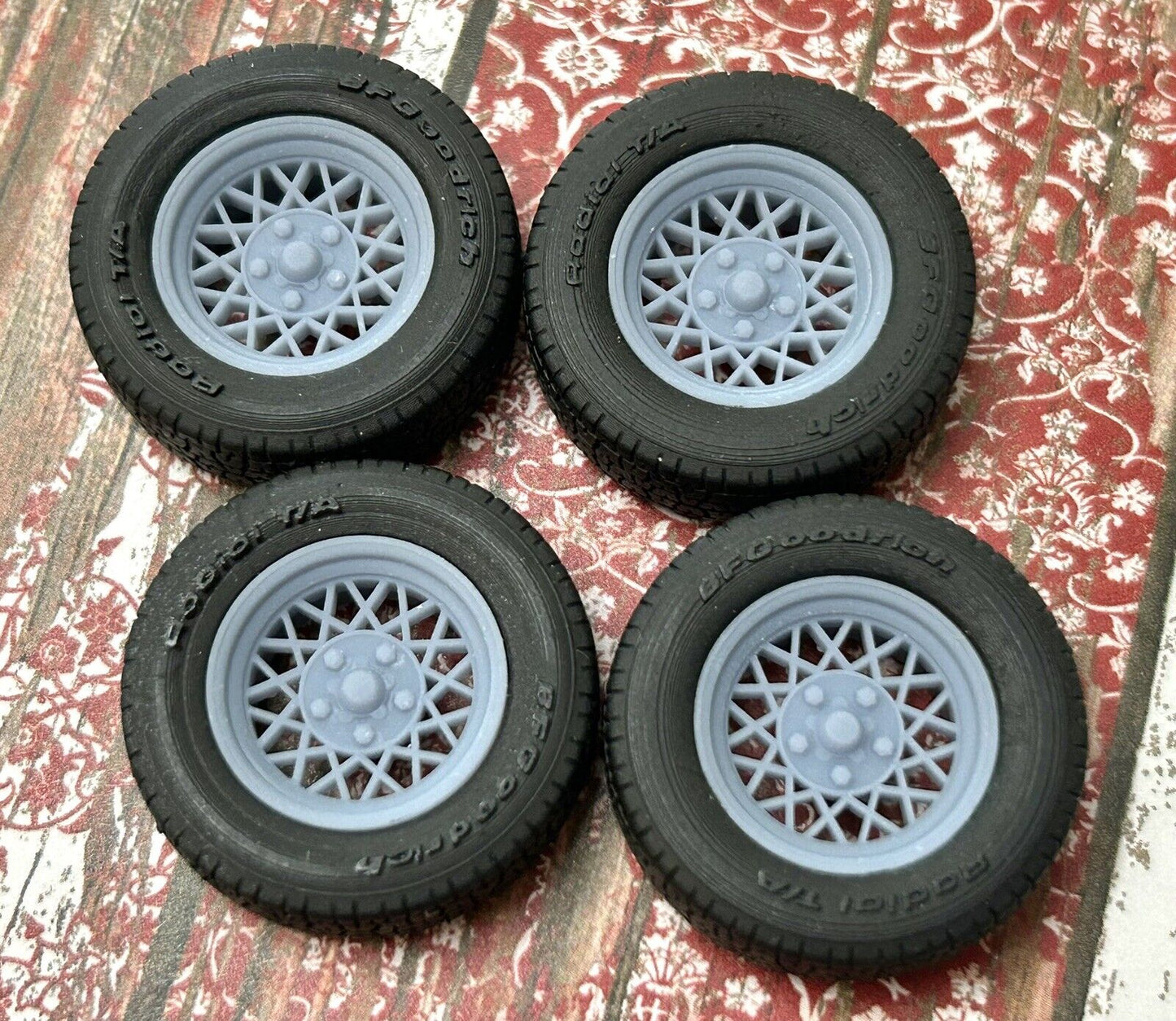 15-Inch Chevoit Hotwire