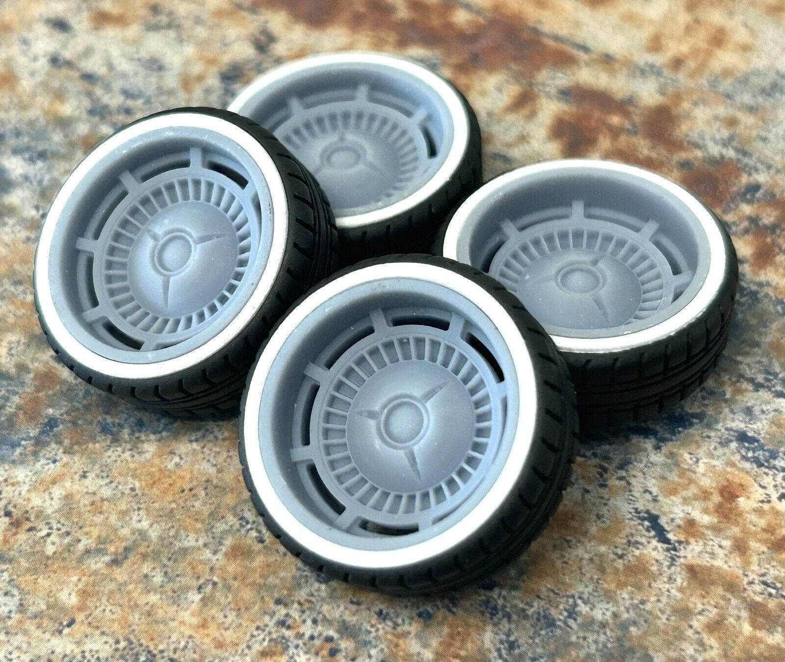 22-Inch Raceline Tri-Five w/ Whitewall – Jay's Resin Wheels